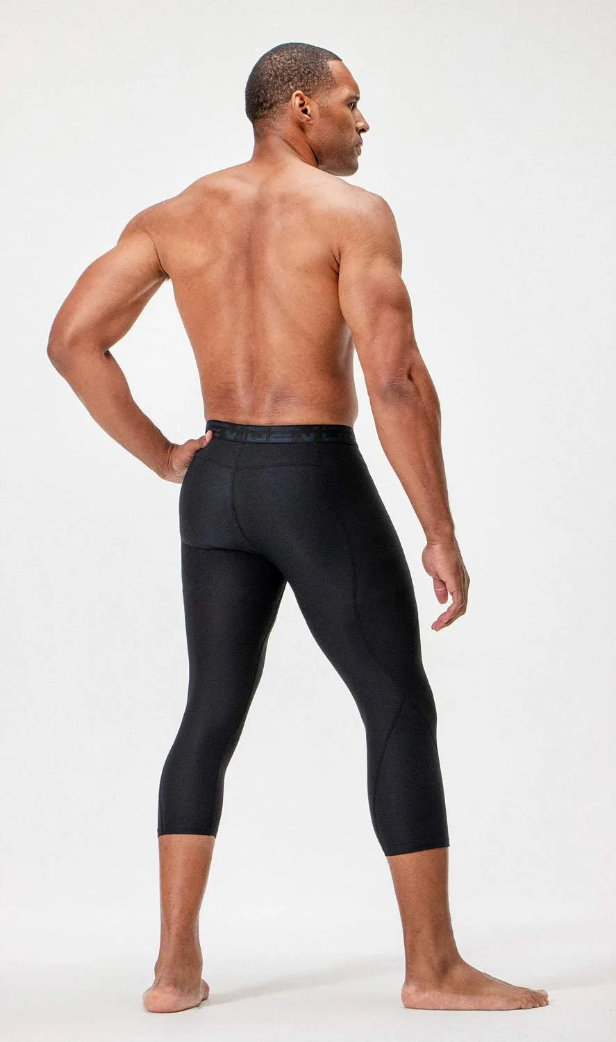 DEVOPS 2 Pack Men's 3/4 Compression Pants Athletic Leggings with Pocket