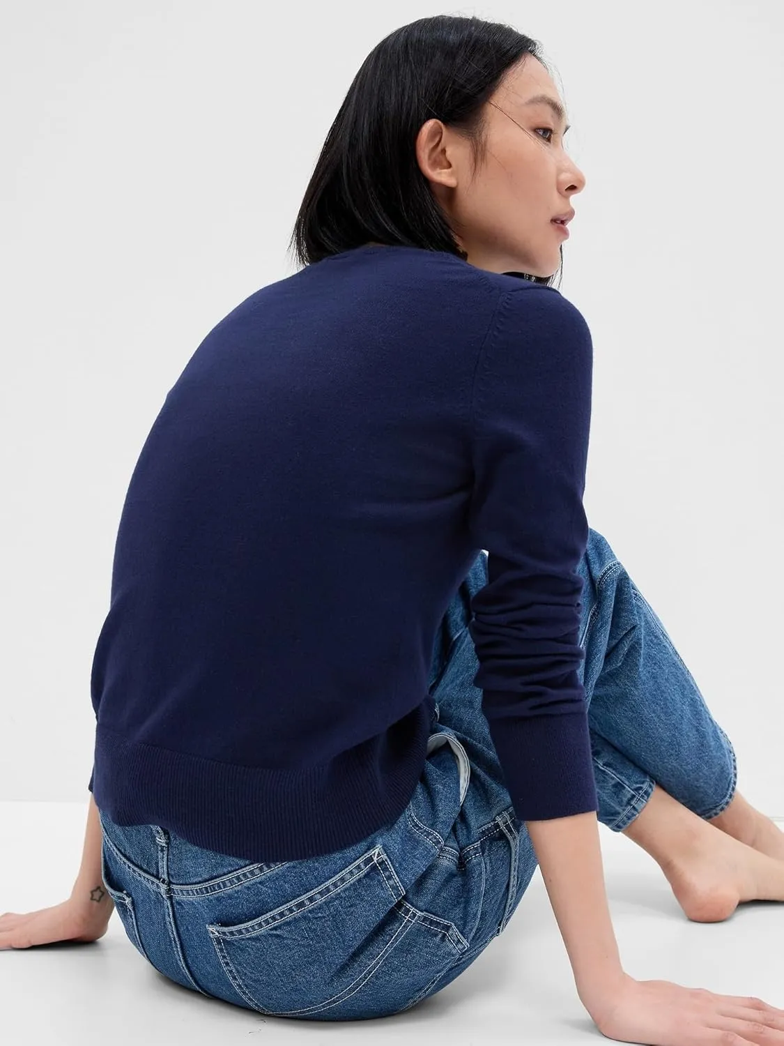 GAP Women's Crewneck Cardigan
