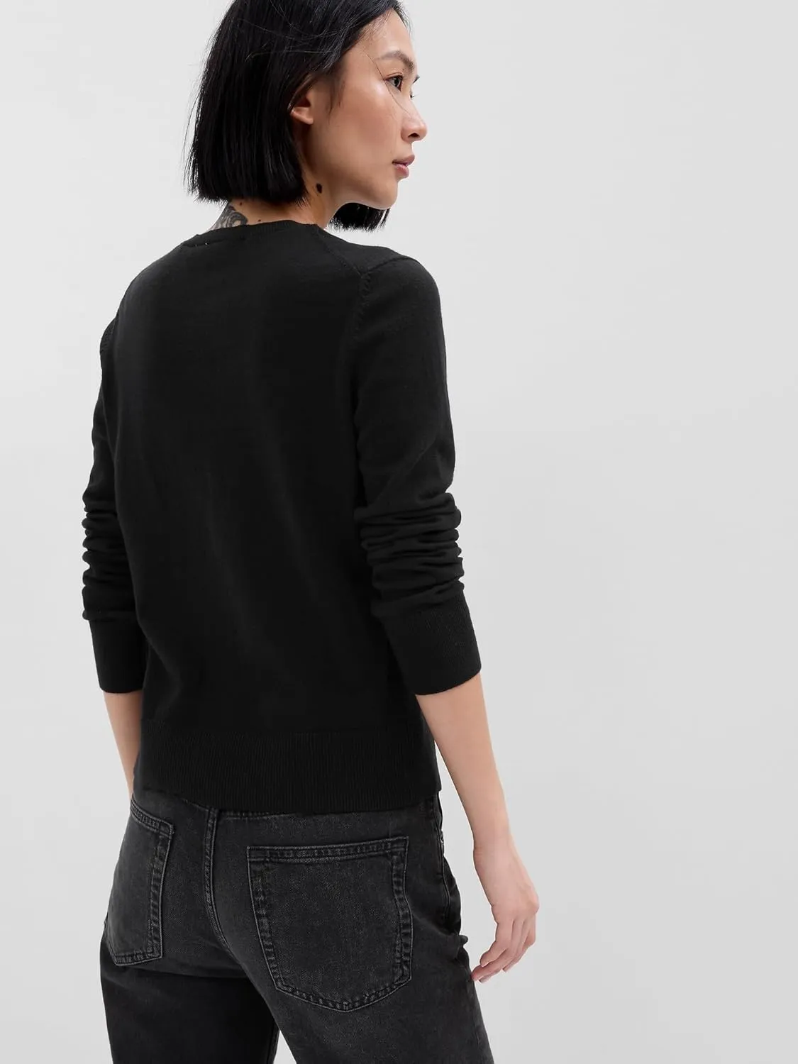 GAP Women's Crewneck Cardigan