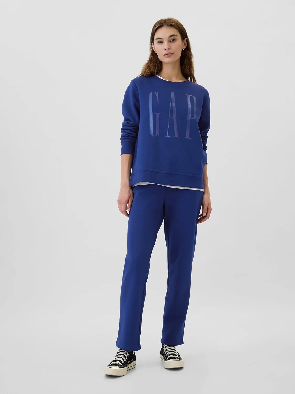 GAP Women's Logo Crewneck Sweatshirt