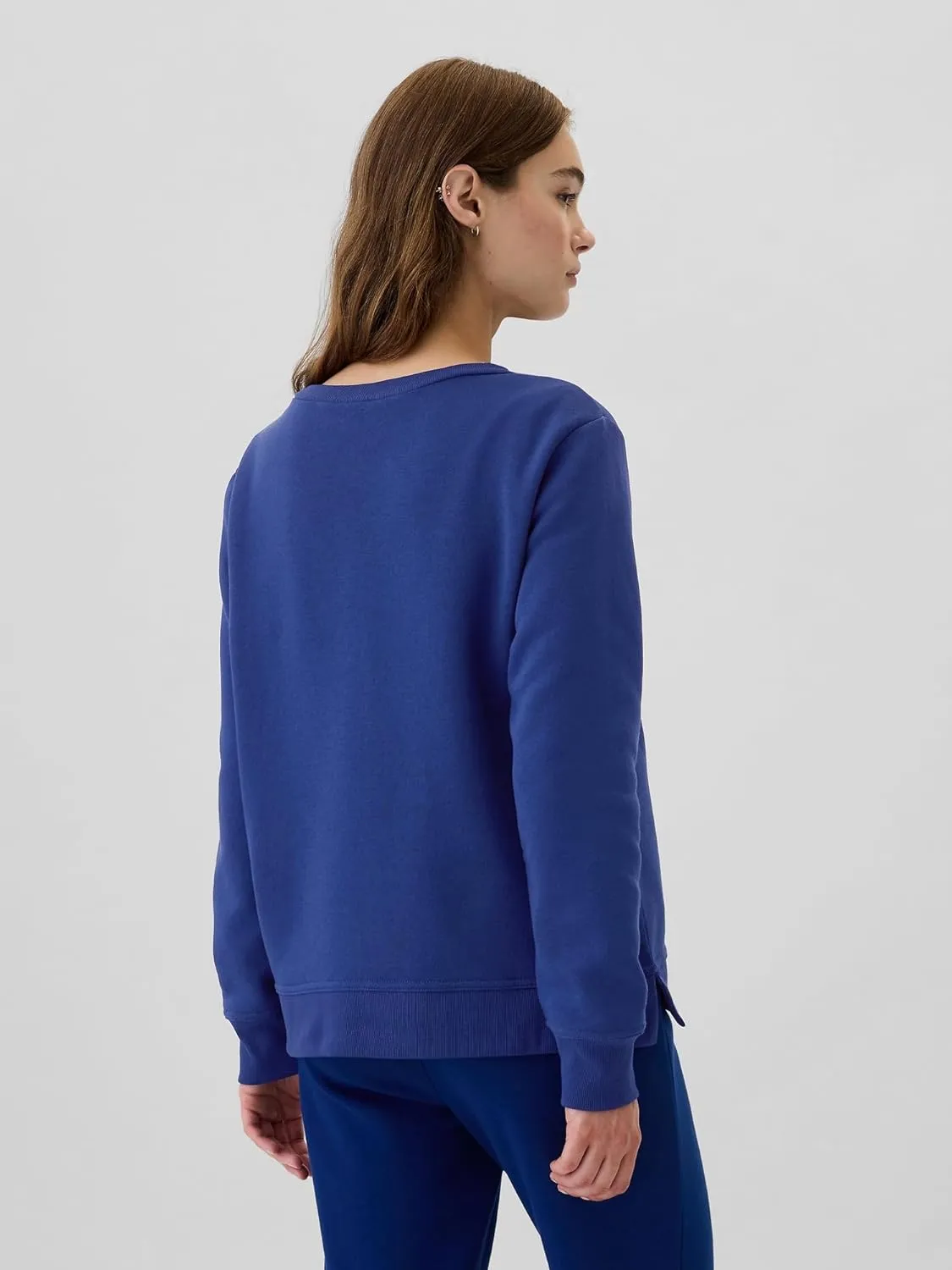GAP Women's Logo Crewneck Sweatshirt