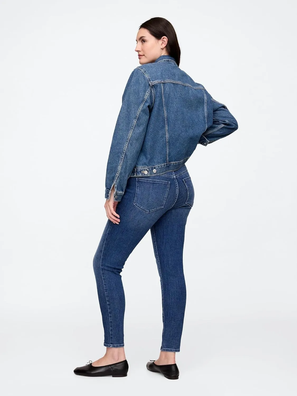 GAP Women's Mid-Rise Legging Jean