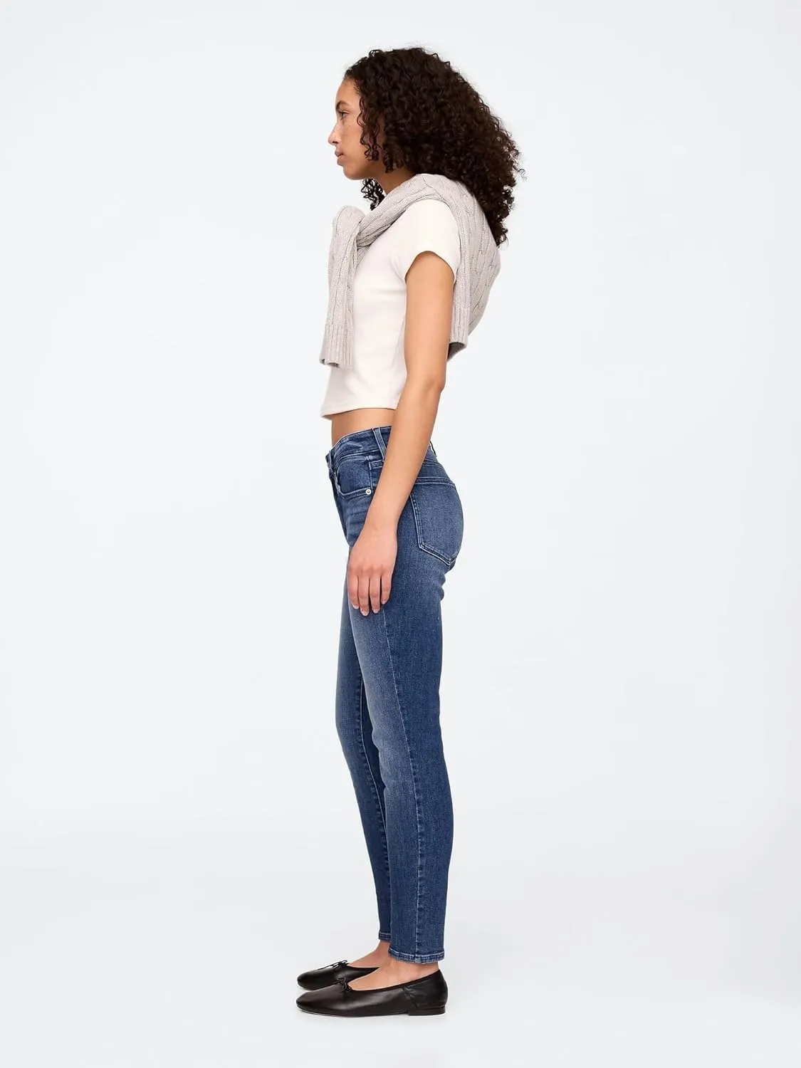 GAP Women's Mid-Rise Legging Jean