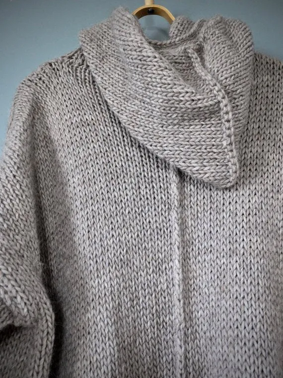 “Shelter” – Chunky Alpaca Wool Cardigan With Hood | VÉJA