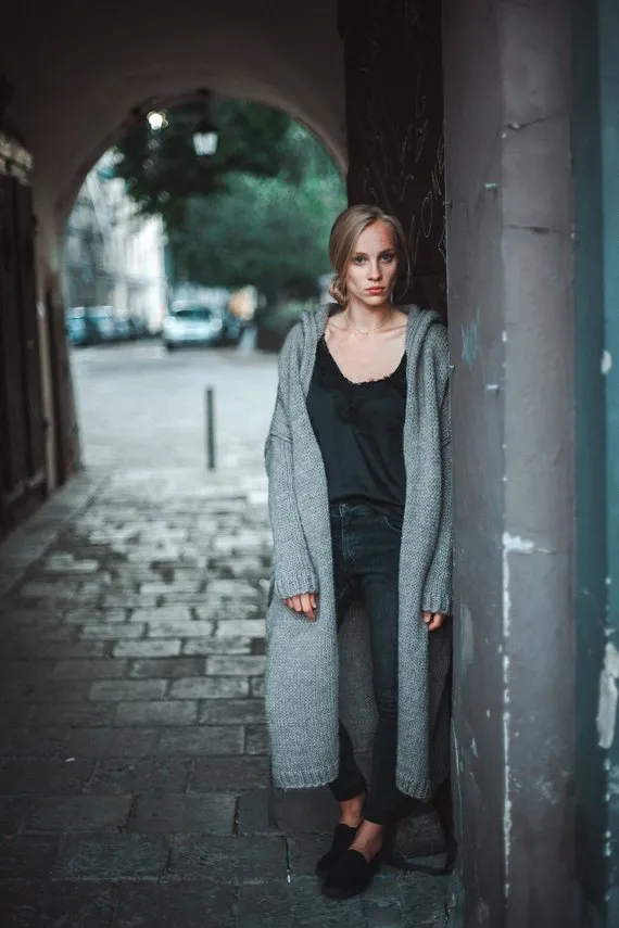 “Shelter” – Chunky Alpaca Wool Cardigan With Hood | VÉJA