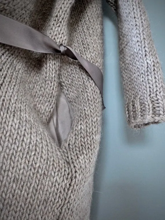 “Shelter” – Chunky Alpaca Wool Cardigan With Hood | VÉJA