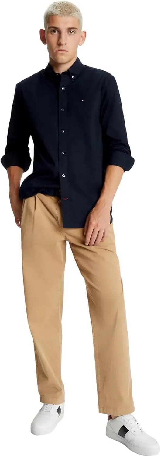 Tommy Hilfiger Men's Signature Long Sleeve Casual Button Down Shirt in Regular Fit 2025 Collection