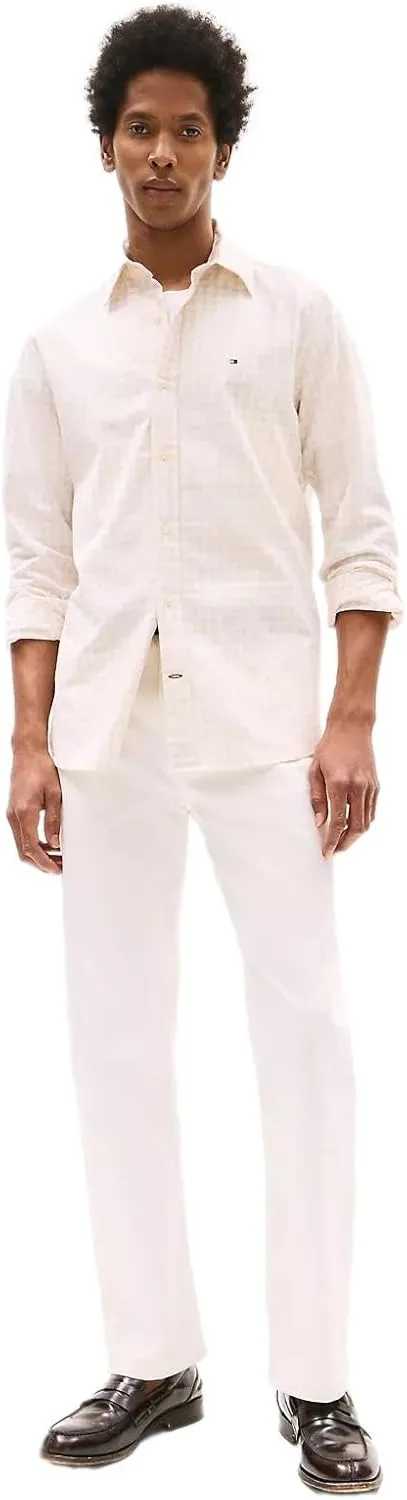 Tommy Hilfiger Men's Signature Long Sleeve Casual Button Down Shirt in Regular Fit 2025 Collection