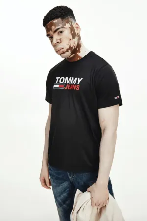 TOMMY JEANS FLAG LOGO TEE - BLACK
