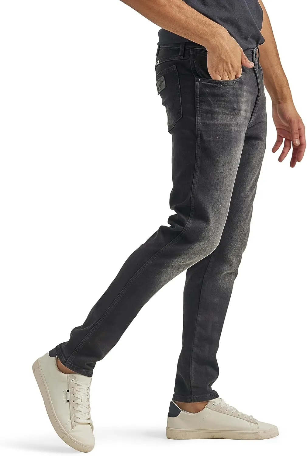 Wrangler Men's Retro Slim Fit Straight Leg Jeans