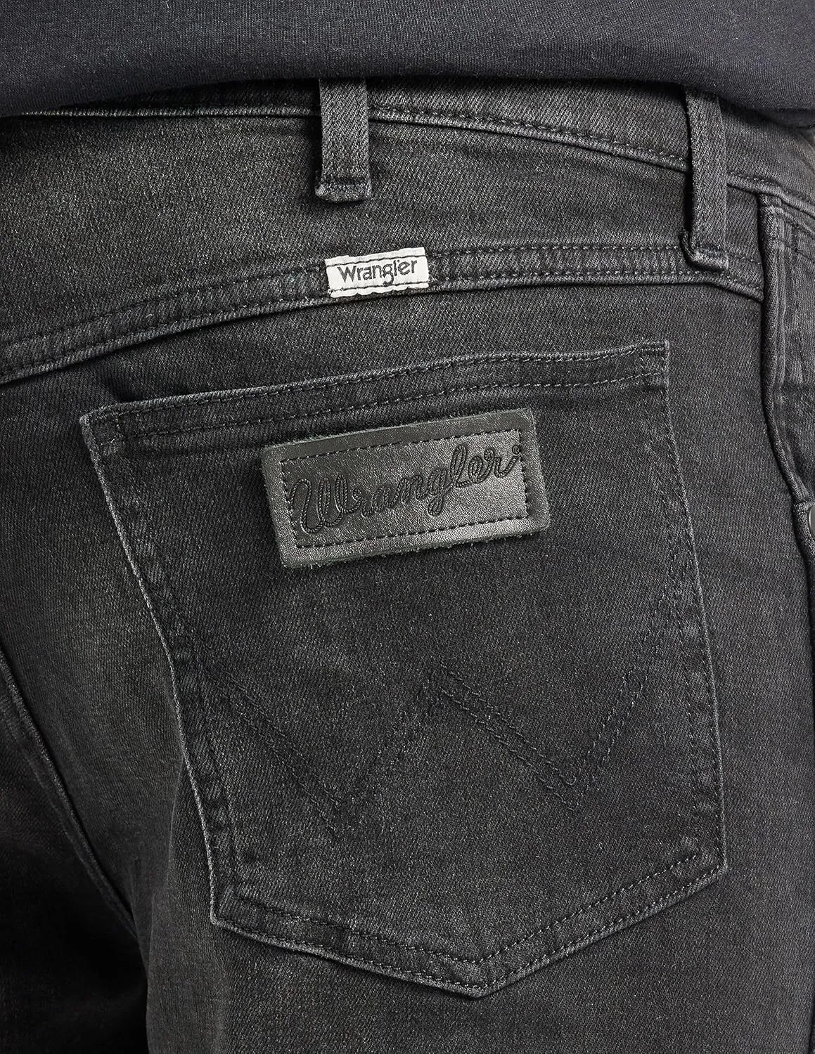 Wrangler Men's Retro Slim Fit Straight Leg Jeans